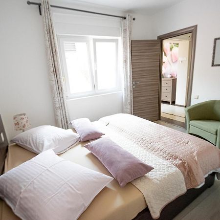 Two-Bedroom Apartment In Crikvenica Xcvii Exterior photo