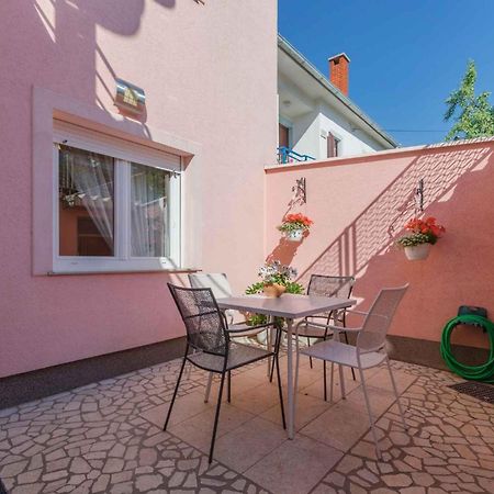 Two-Bedroom Apartment In Crikvenica Xcvii Exterior photo