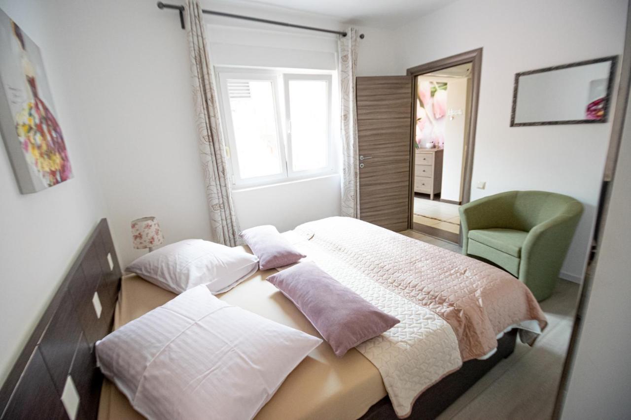 Two-Bedroom Apartment In Crikvenica Xcvii Exterior photo